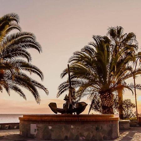 Casa Vacanze Il Paese Dipinto Montegiordano Luaran gambar